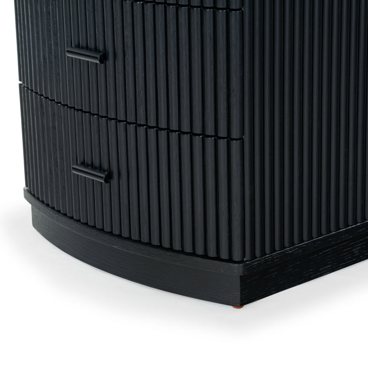 20"W x 17"D x 24"H / Black/Black