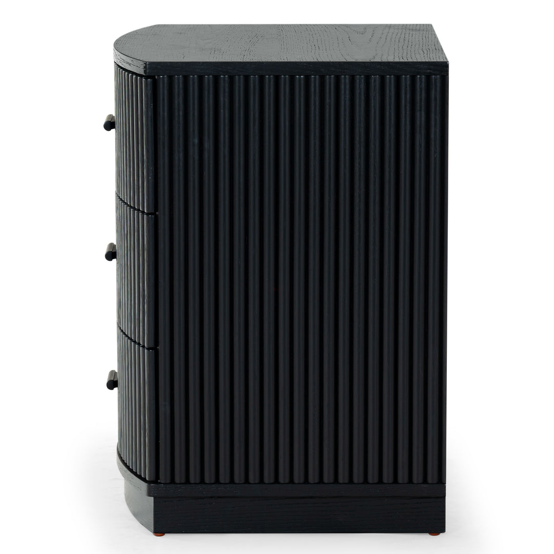 20"W x 17"D x 24"H / Black/Black