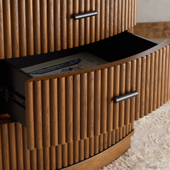 20"W x 17"D x 24"H / Medium Oak/Black