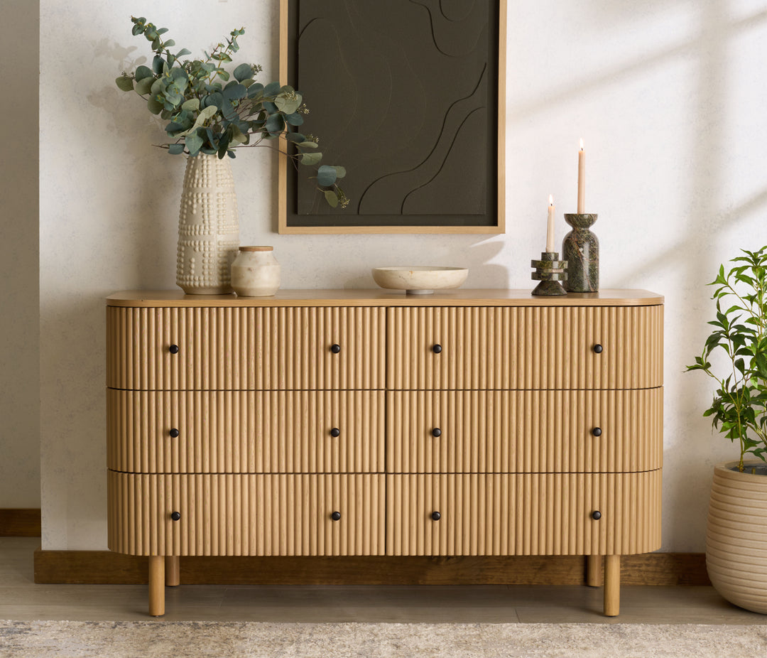 56"W x 18"D x 31.5"H / Oak/Black