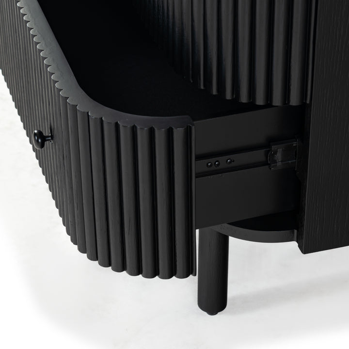 56"W x 18"D x 31.5"H / Black/Black