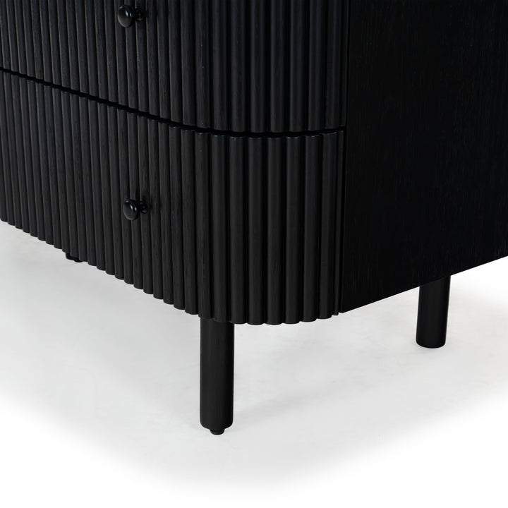 56"W x 18"D x 31.5"H / Black/Black