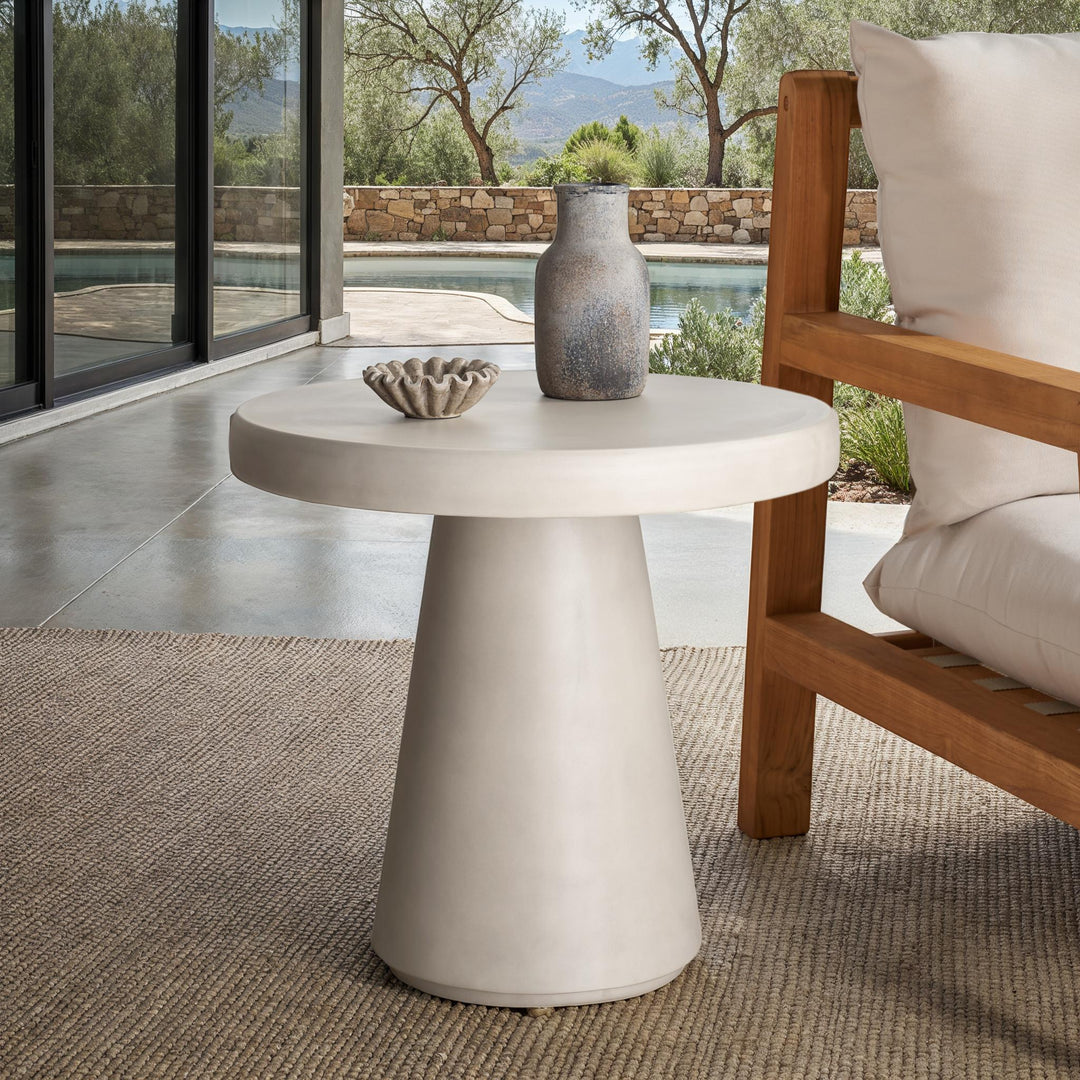 American Home Furniture Safavieh Couture Hayleen Round Concrete Accent Table