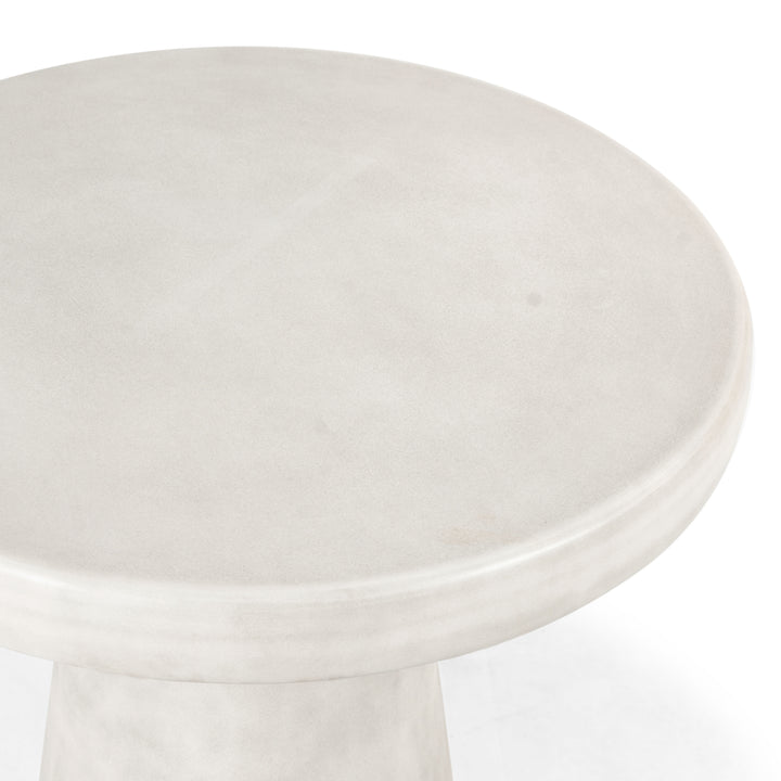 American Home Furniture Safavieh Couture Hayleen Round Concrete Accent Table