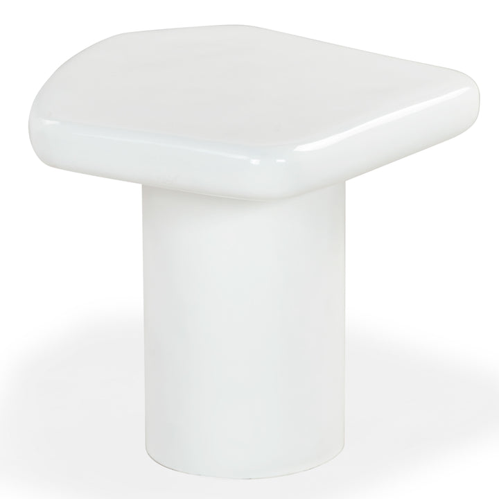 23.6"W x 22"D x 17.7"H / White