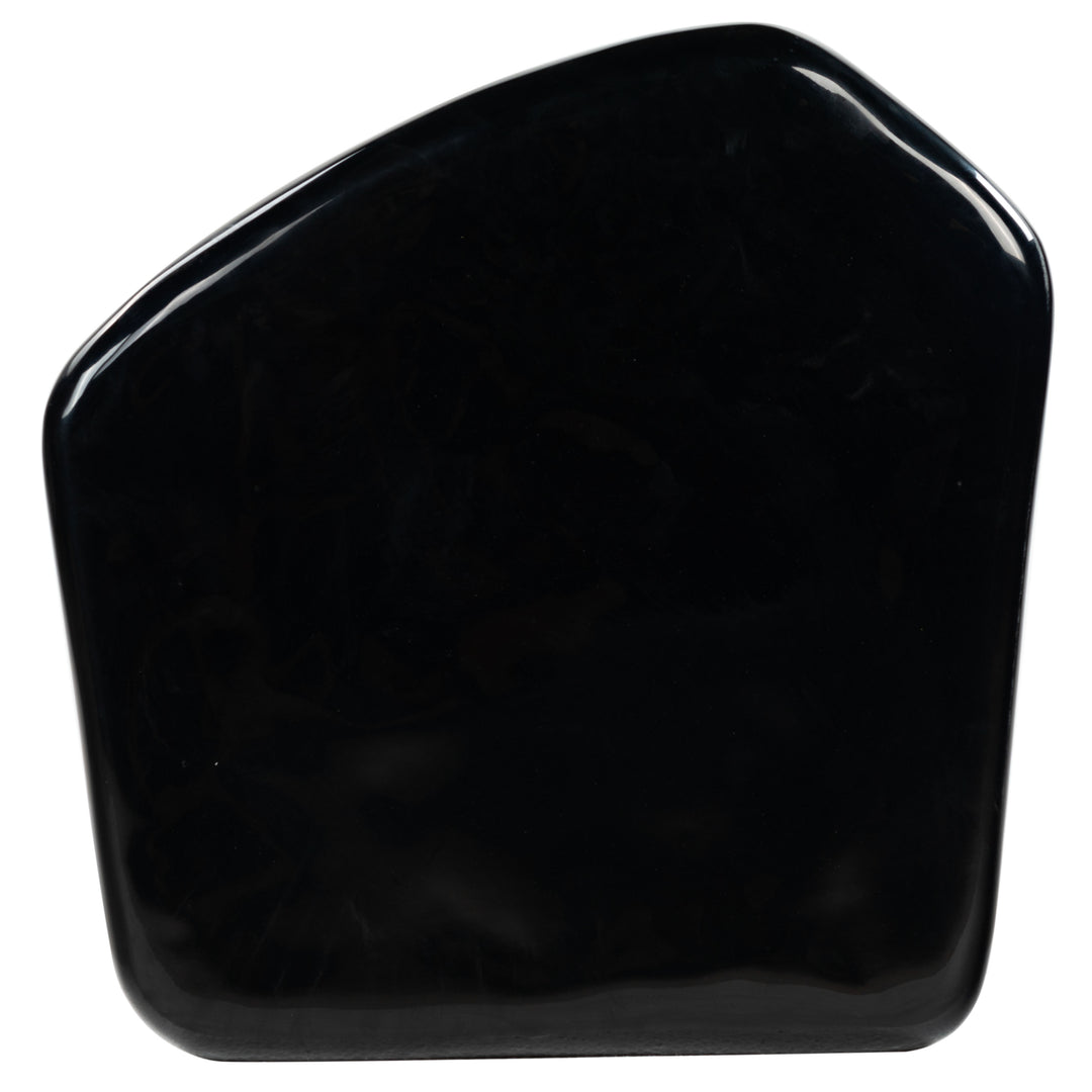 23.6"W x 22"D x 17.7"H / Black