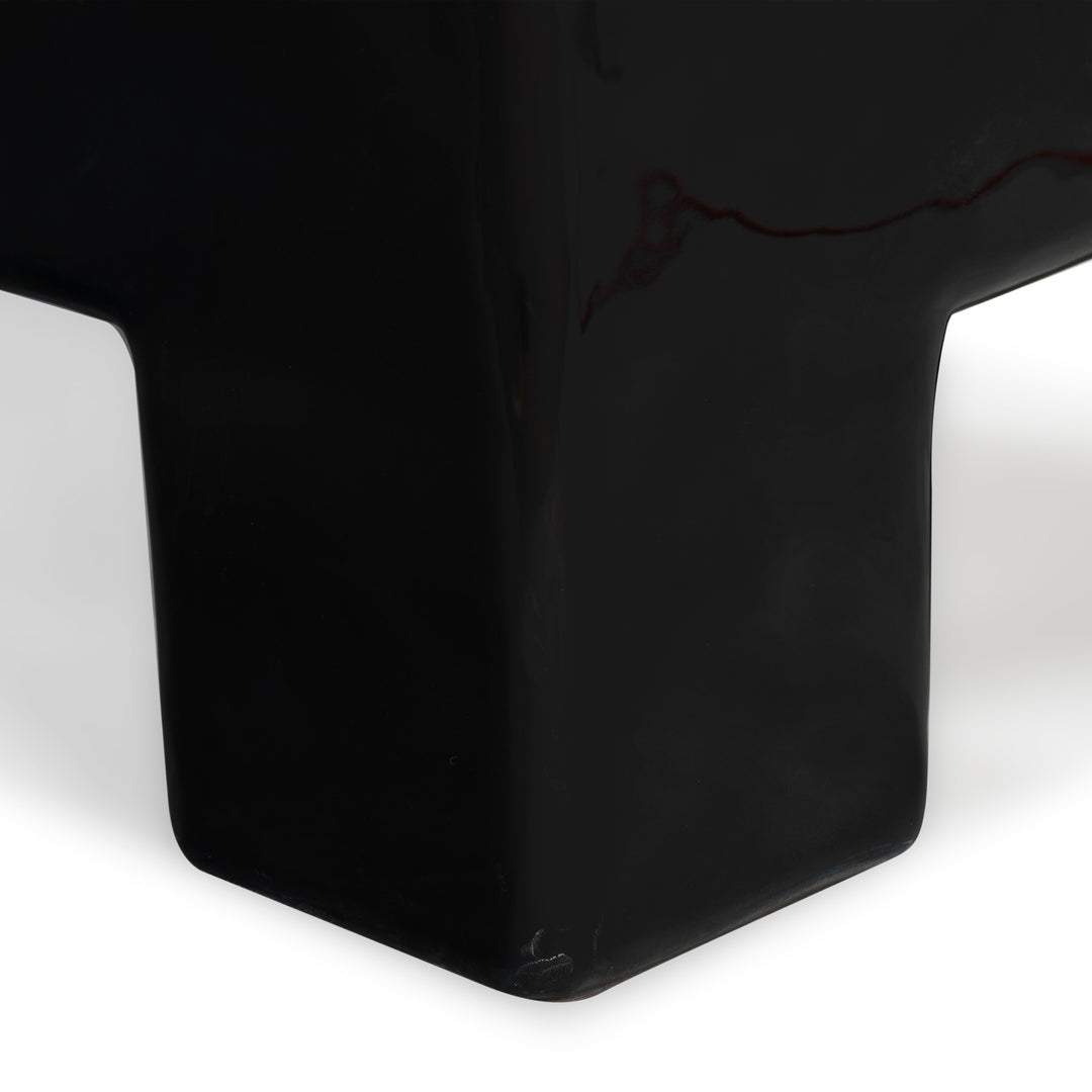 53.1"W x 31.5"D x 16.1"H / Black