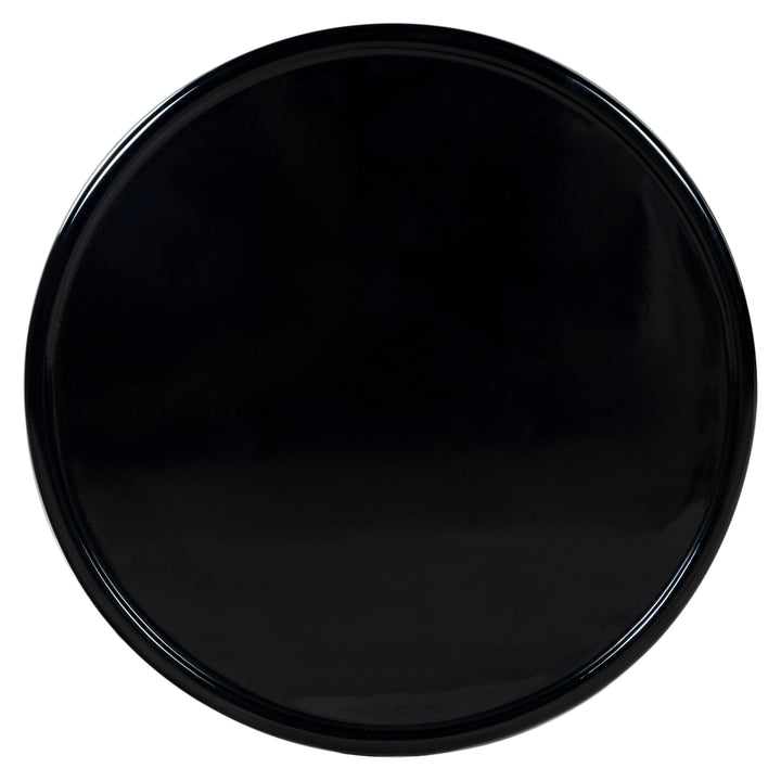 18"W x 18"D x 22"H / Black