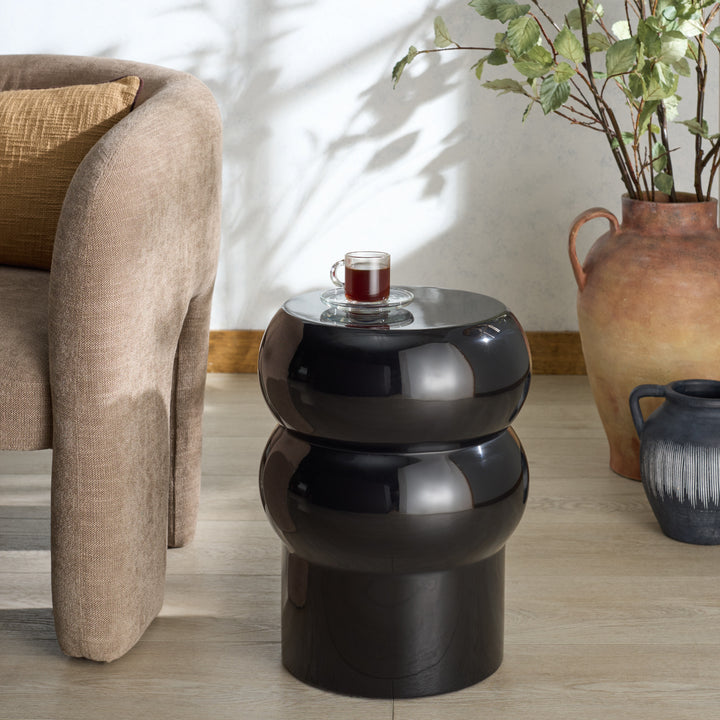 13"W x 13"D x 17"H / Black