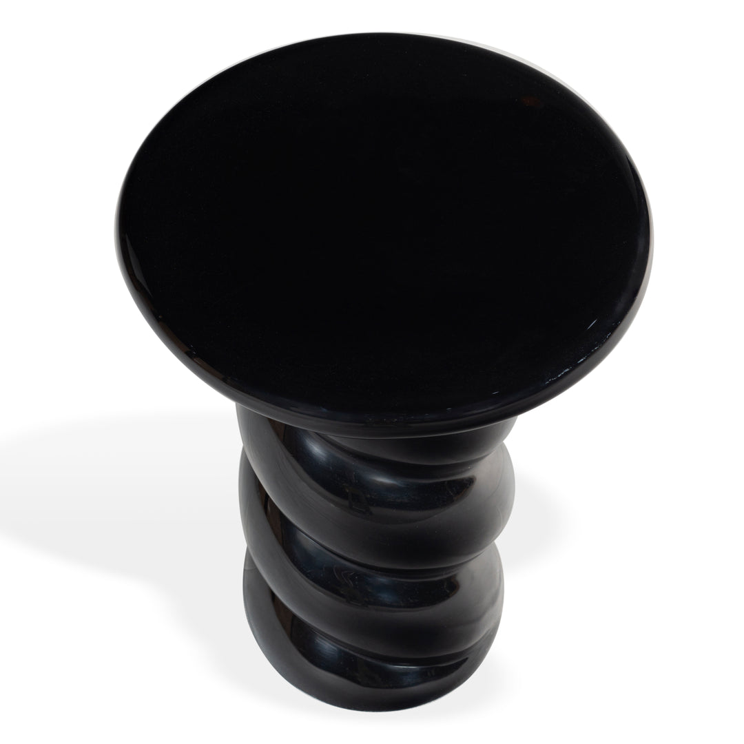 14"W x 14"D x 18"H / Black