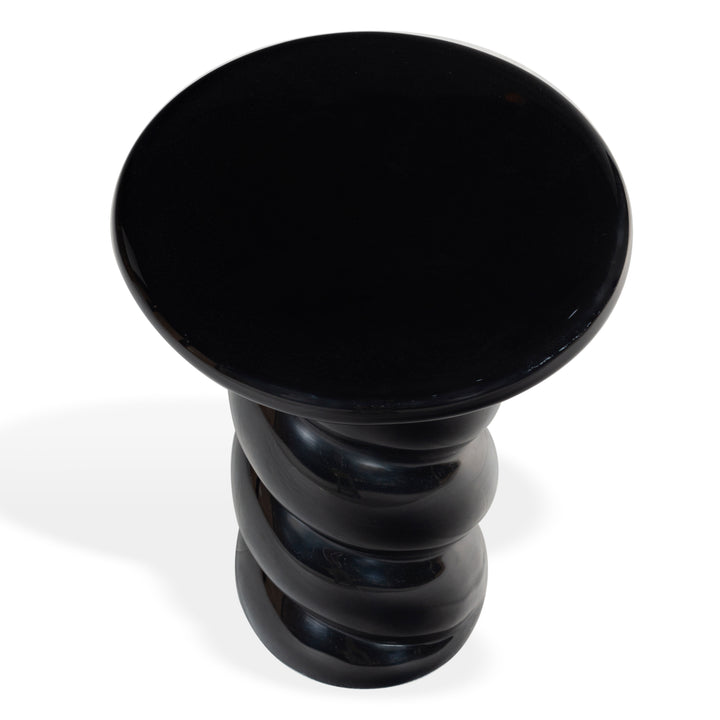 14"W x 14"D x 18"H / Black