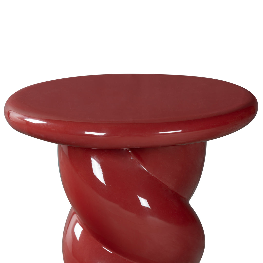 14"W x 14"D x 18"H / Red