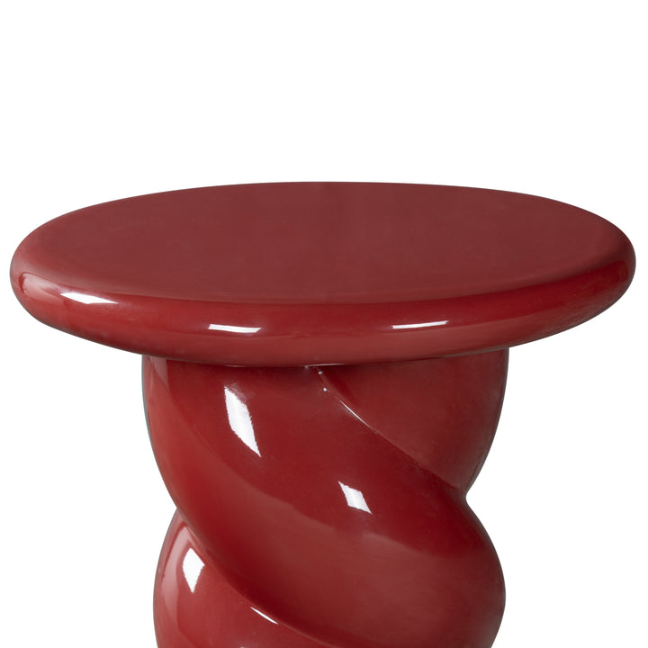 14"W x 14"D x 18"H / Red