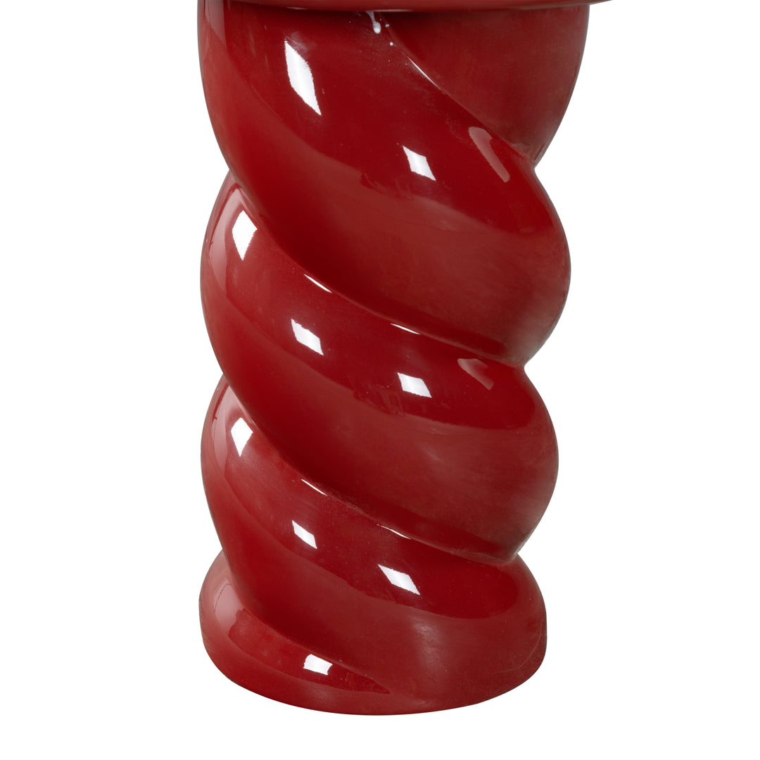 14"W x 14"D x 18"H / Red