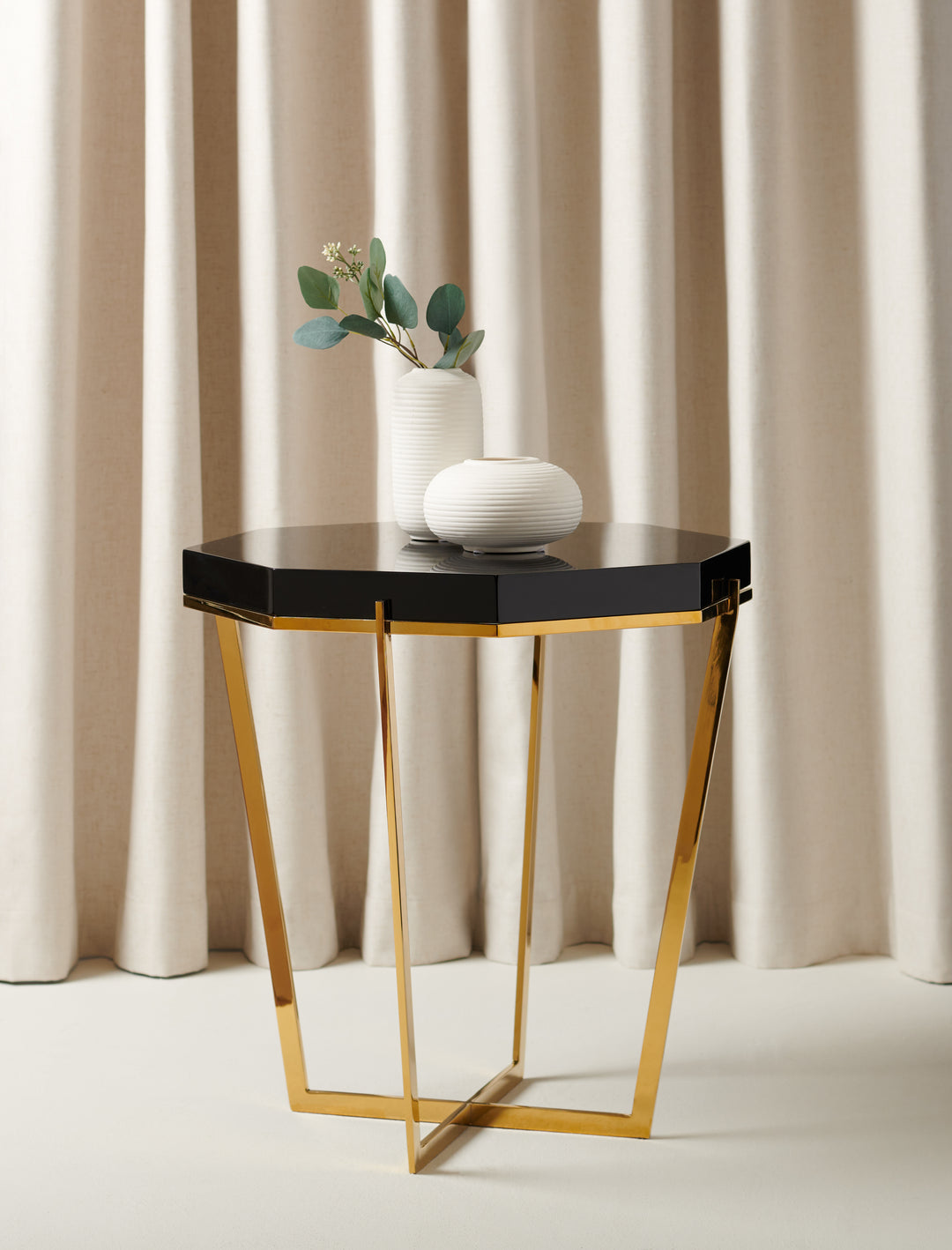 Gold / Black
