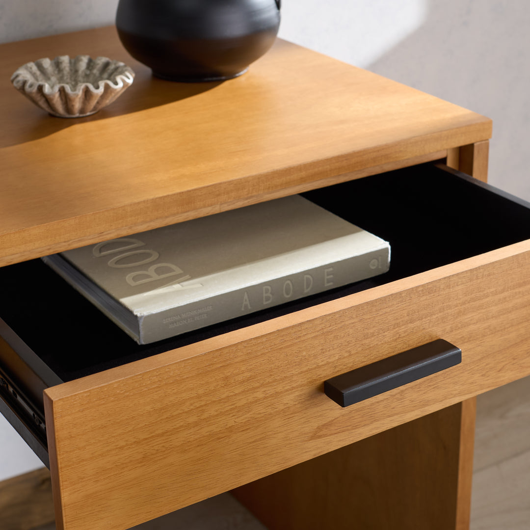 48"W x 24"D x 30"H / Natural/Black