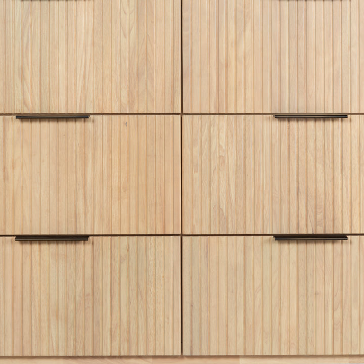 60"W x 18"D x 32"H / Oak