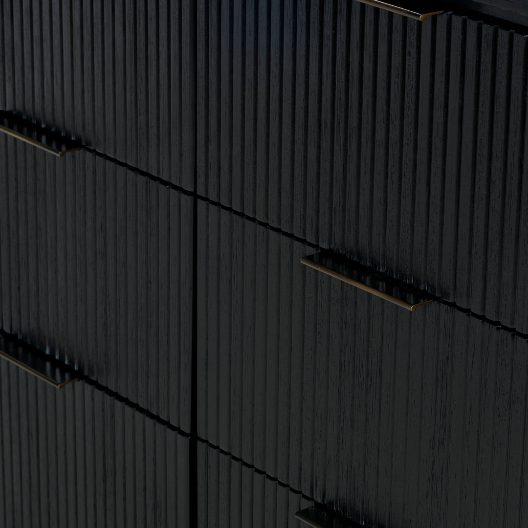 60"W x 18"D x 32"H / Black