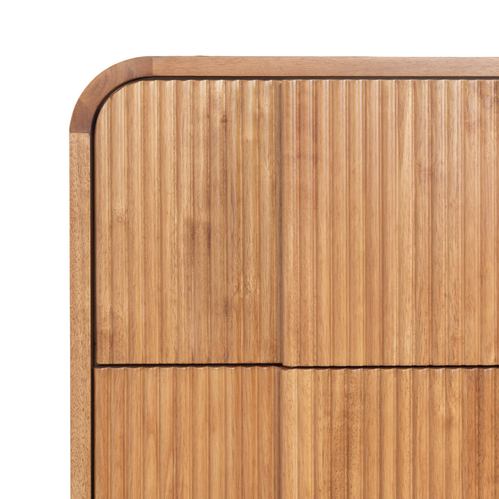 26"W x 19.7"D x 24"H / Natural