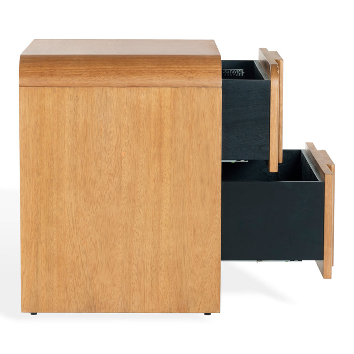 26"W x 19.7"D x 24"H / Natural