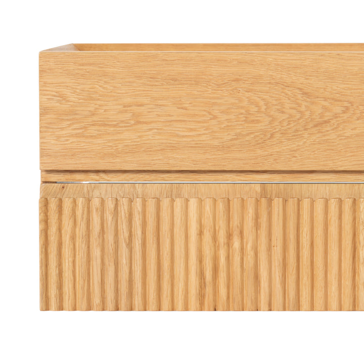 18.9"W x 15"D x 10.2"H / Natural