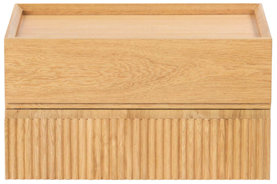 18.9"W x 15"D x 10.2"H / Natural