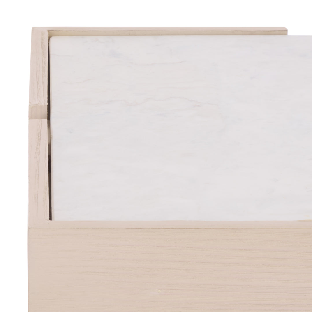 Sand / White