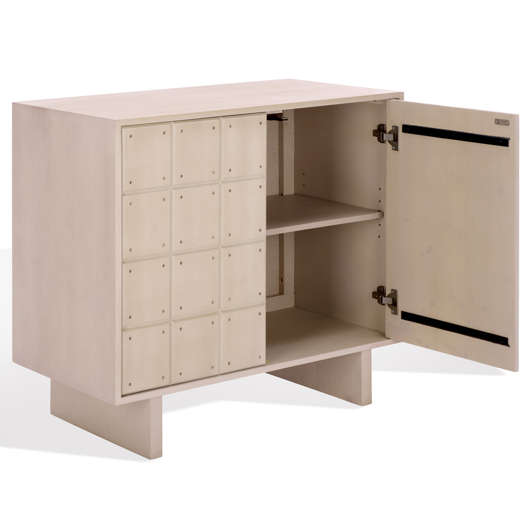 35"W x 18"D x 32"H / Sand