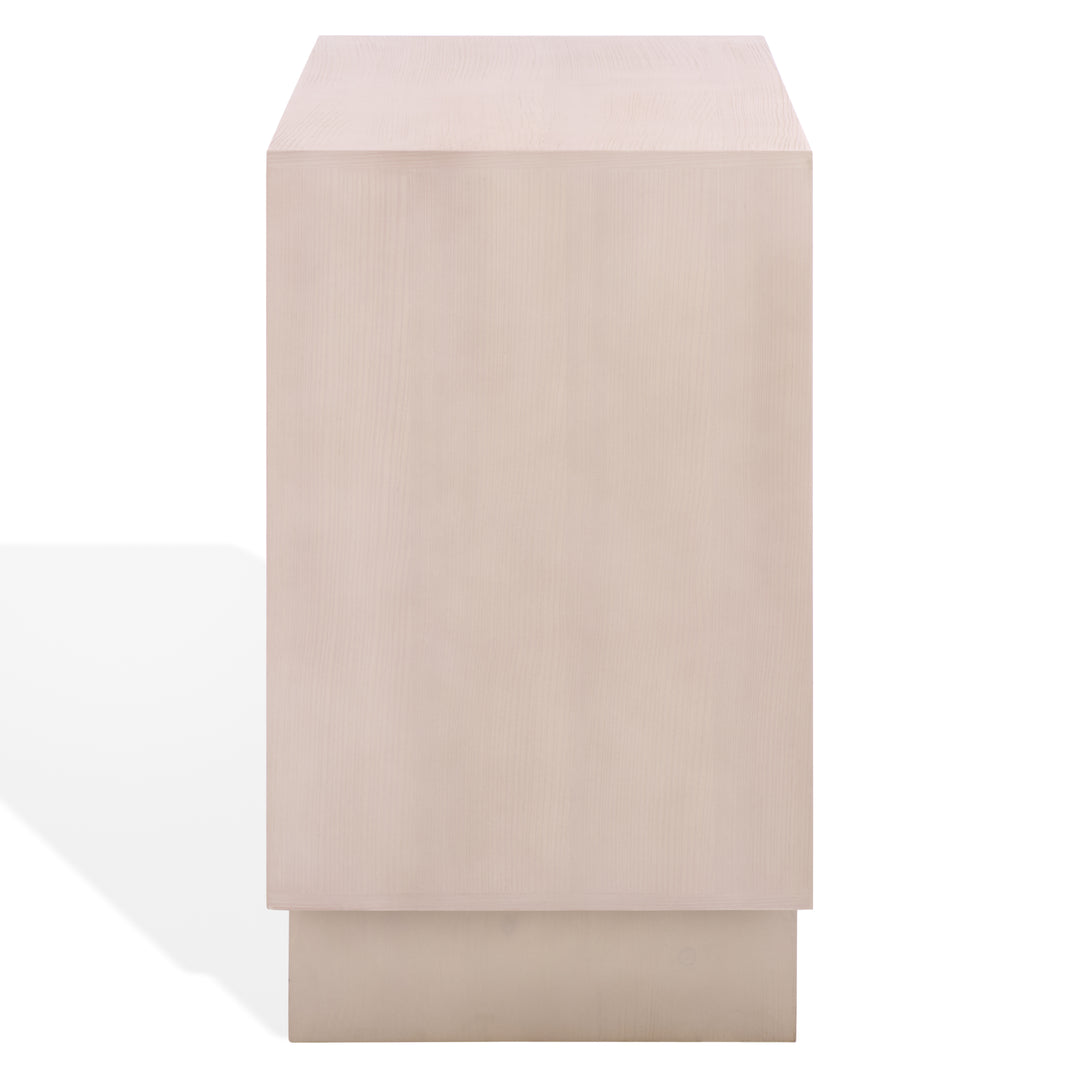 35"W x 18"D x 32"H / Sand