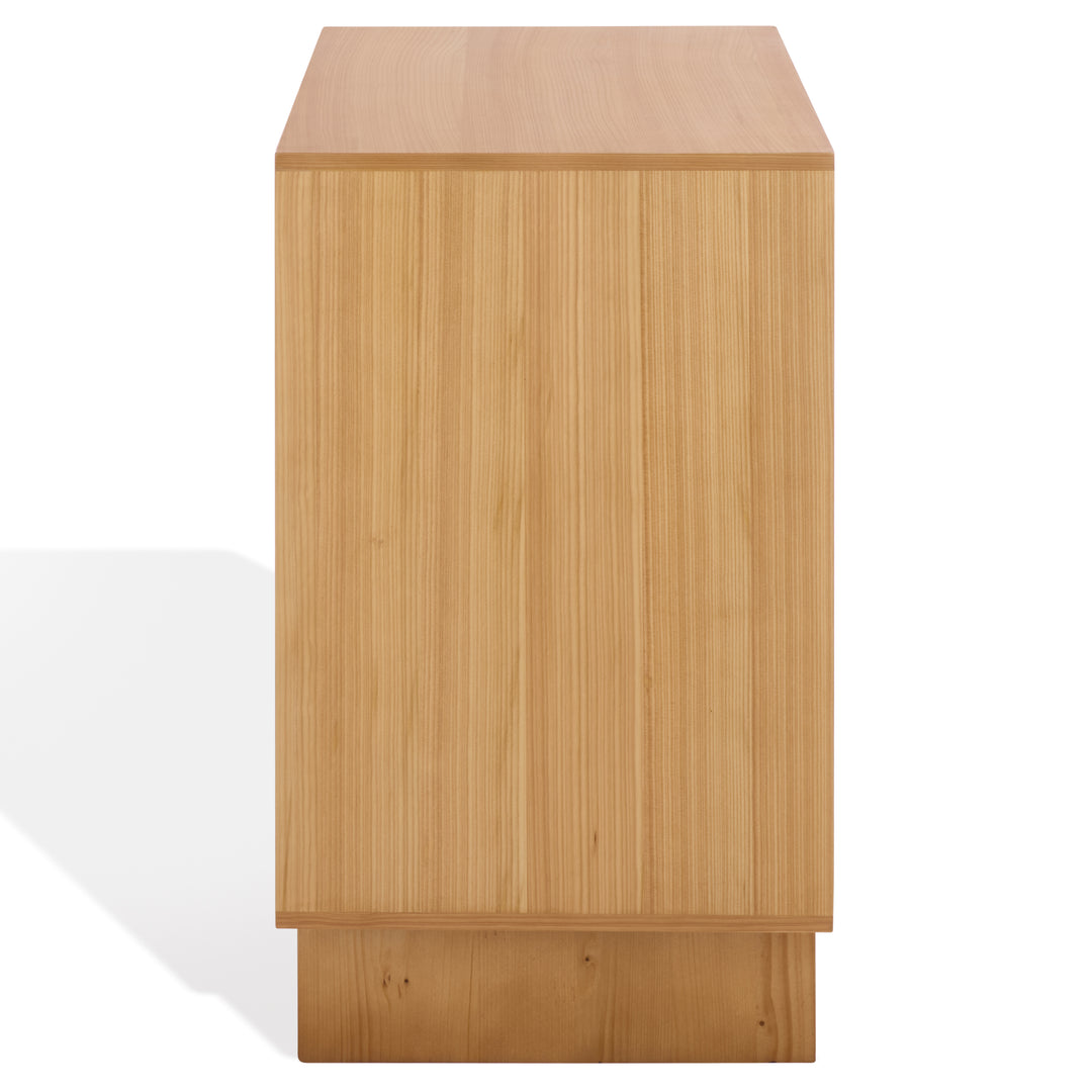 35"W x 18"D x 32"H / Natural