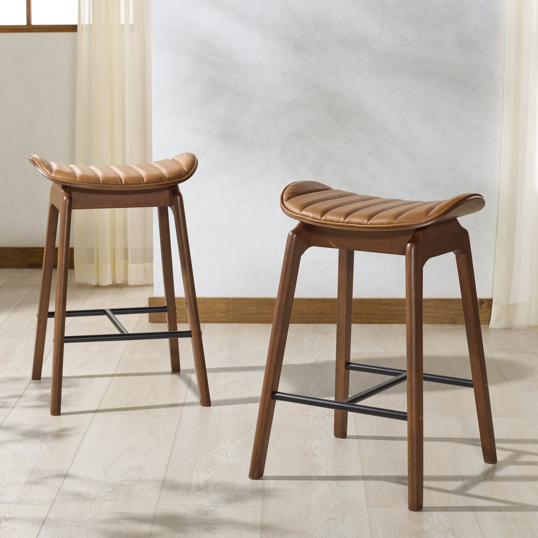 Walnut / Brown