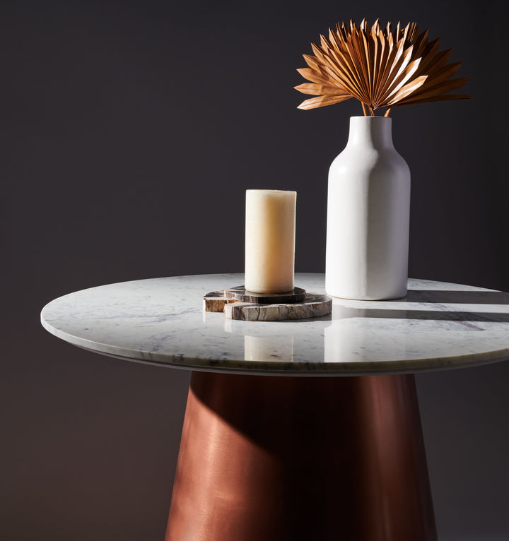 American Home Furniture Safavieh Couture Gail 40" Round Marble Dining Table/ Copper/ White