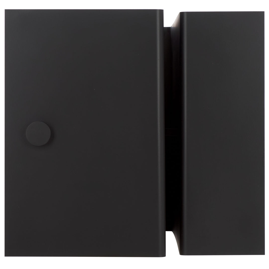 15.8"W x 16.8"D x 23"H / Black