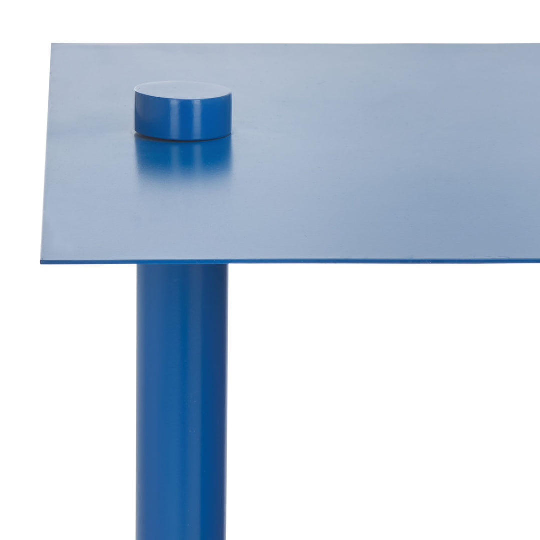 15.8"W x 16.8"D x 23"H / Blue