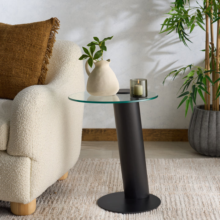 19.8"W x 15.7"D x 21.3"H / Black/Clear