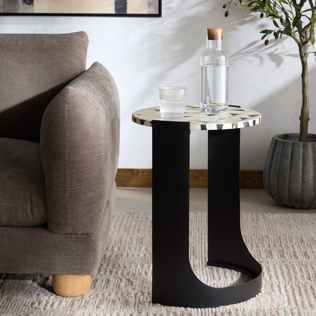 16"W x 16"D x 21.8"H / Black/White