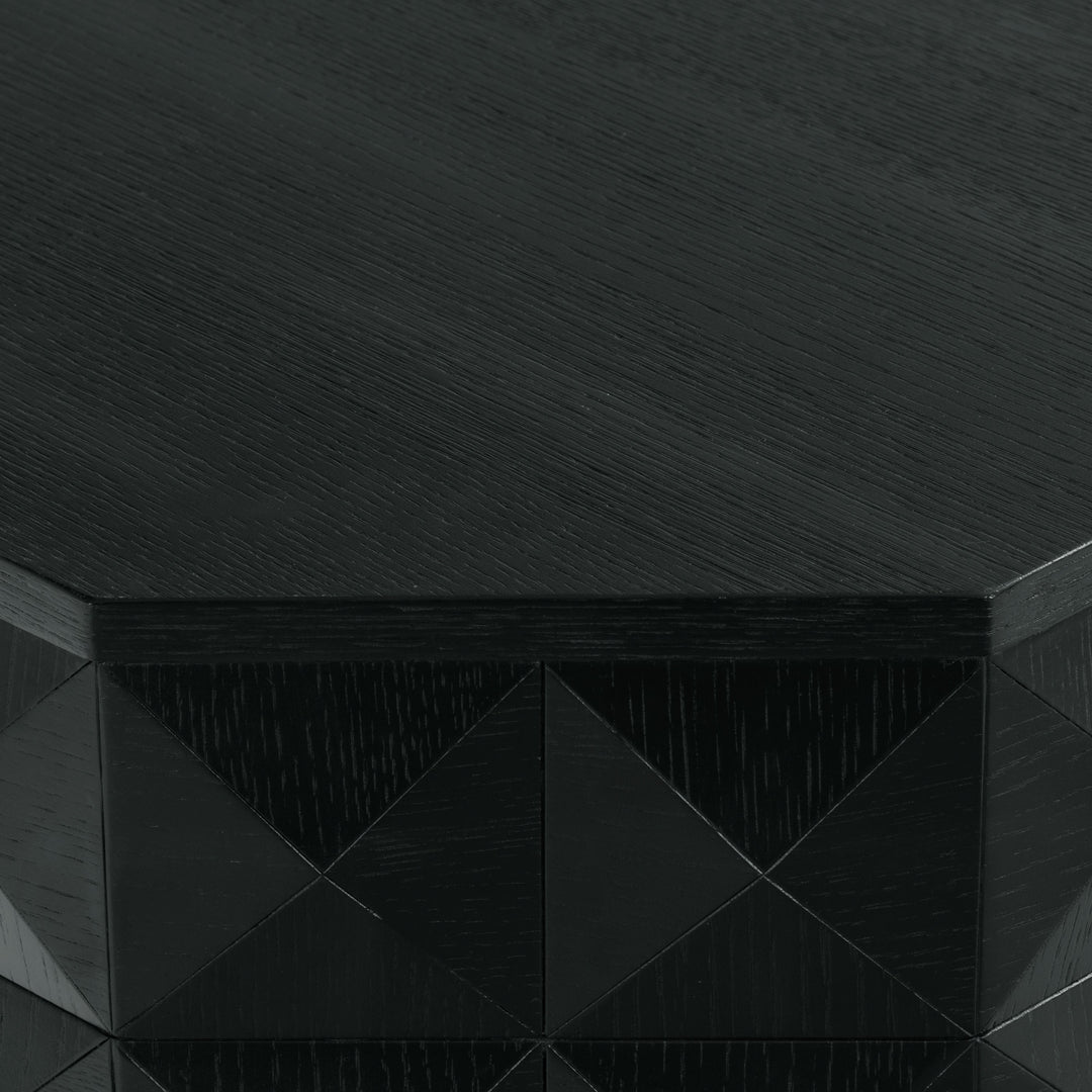 20"W x 20"D x 22"H / Black