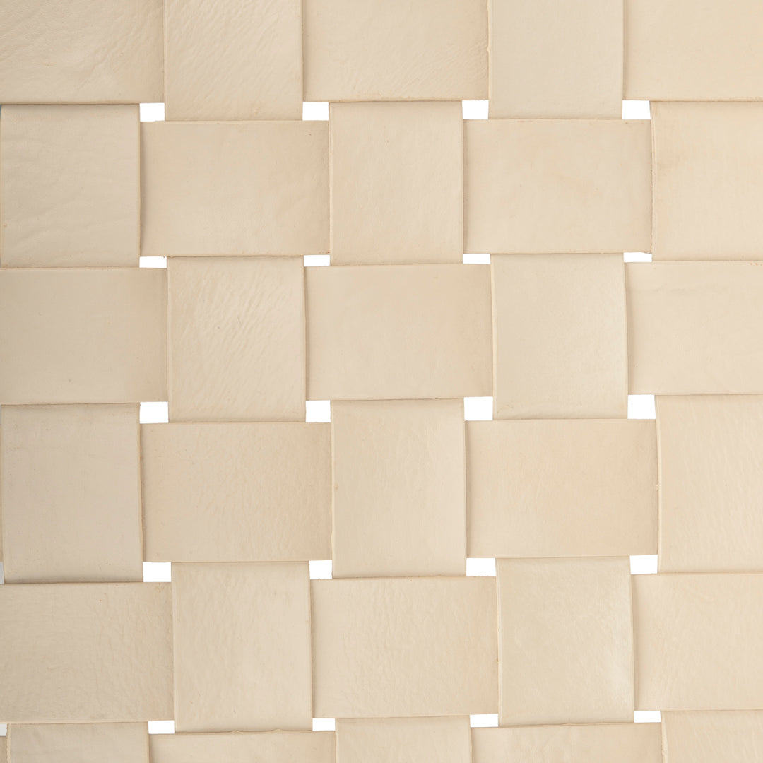 Cream / Light Brown