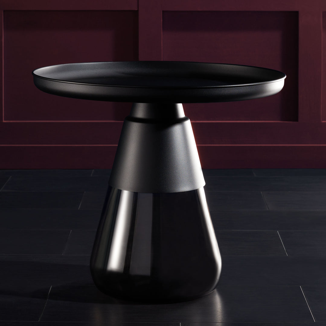 23.6"W x 23.6"D x 20.5"H / Black