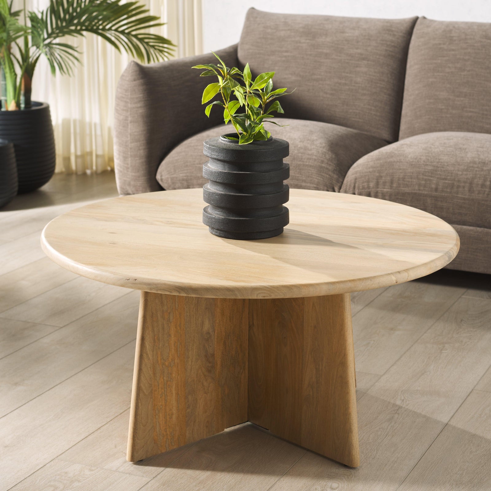 Safavieh Couture Madilynn Round Wood Coffee Table COFFEE TABLES
