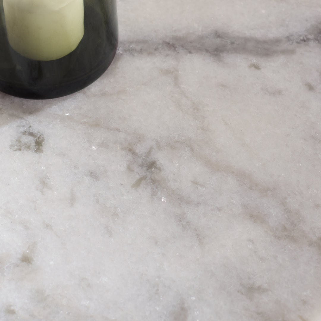 10.5"W x 10.5"D x 20"H / White