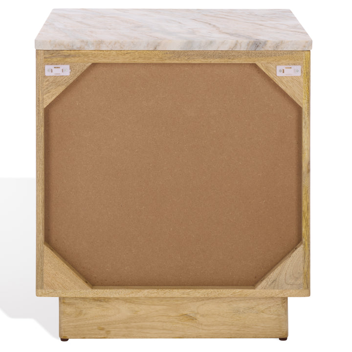 20"W x 17.5"D x 23.5"H / Natural/White