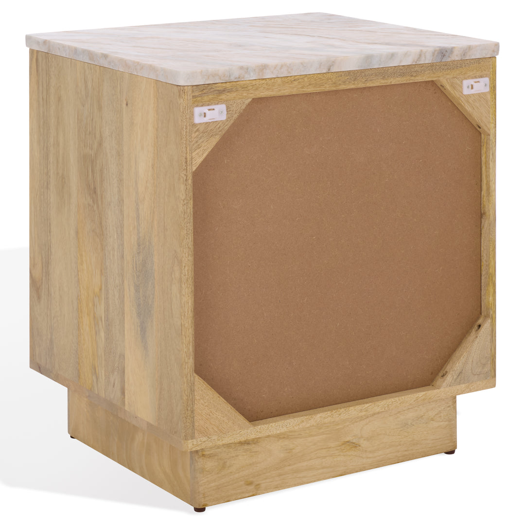 20"W x 17.5"D x 23.5"H / Natural/White