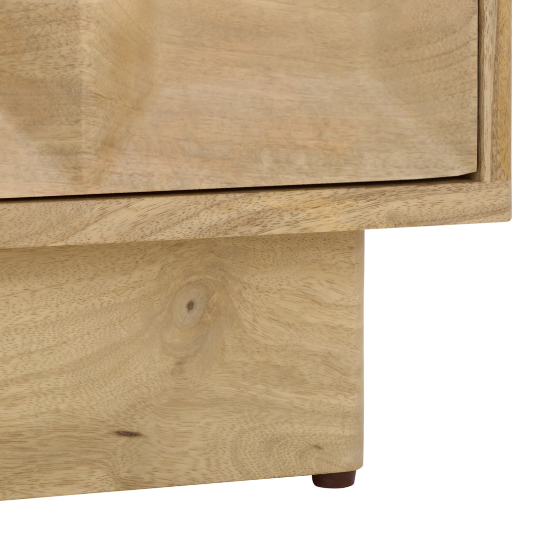 20"W x 17.5"D x 23.5"H / Natural/White