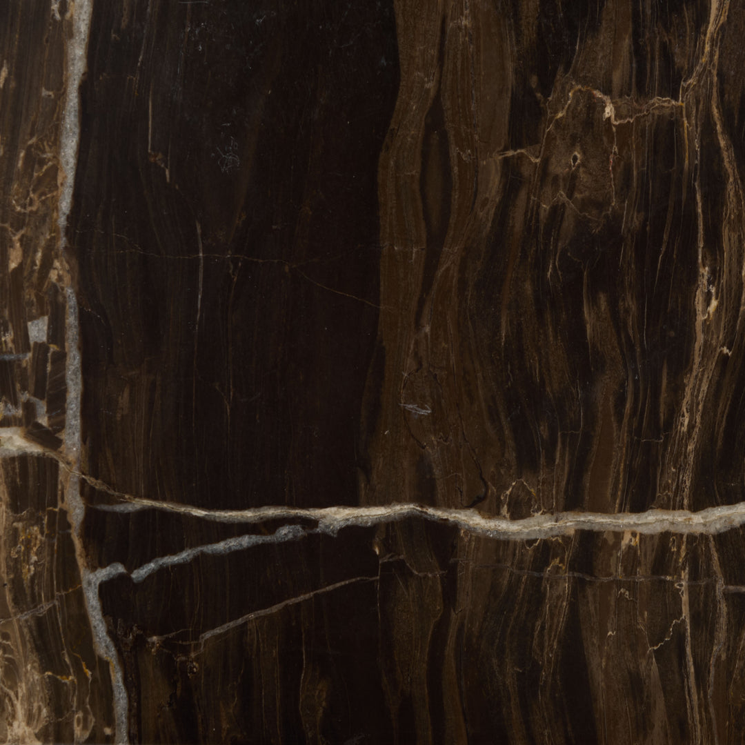 Walnut / Dark Brown