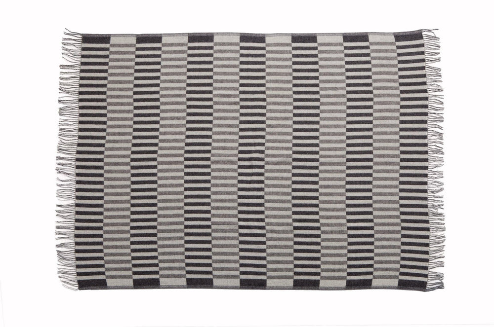 Riley Woven Throw - AmericanHomeFurniture