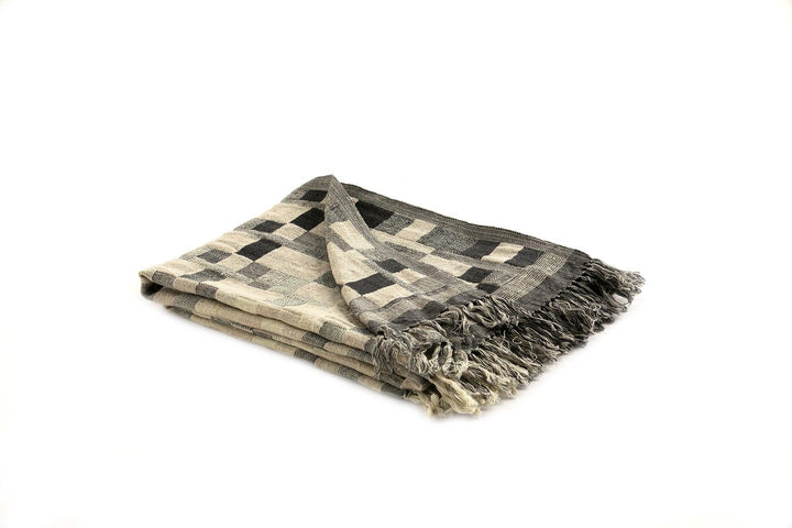 Mojave Throw Wool/Silk White Black - AmericanHomeFurniture