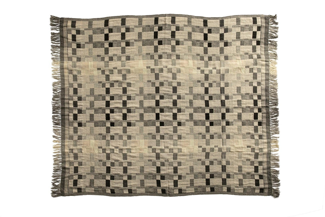 Mojave Throw Wool/Silk White Black - AmericanHomeFurniture