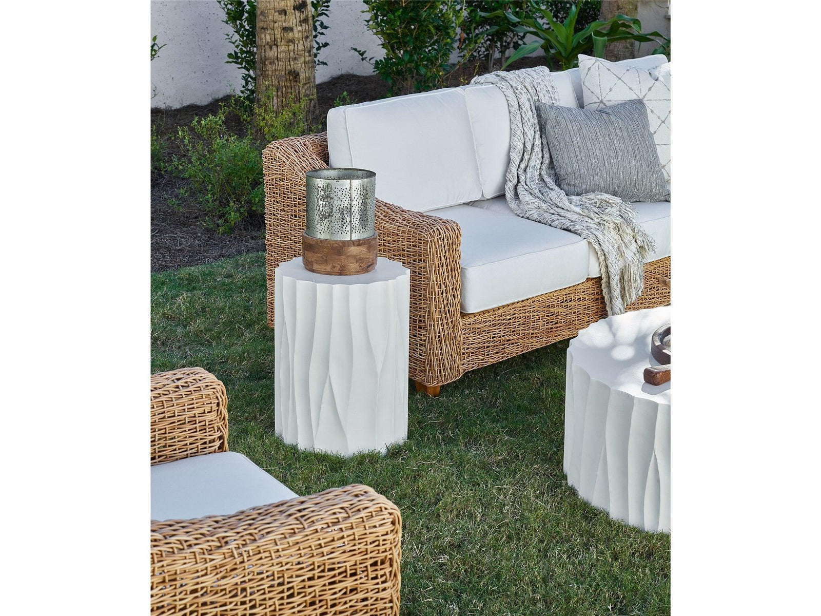 Universal Furniture Outdoor Geneva Cast Concrete End Table OUTDOOR ACCENT TABLES