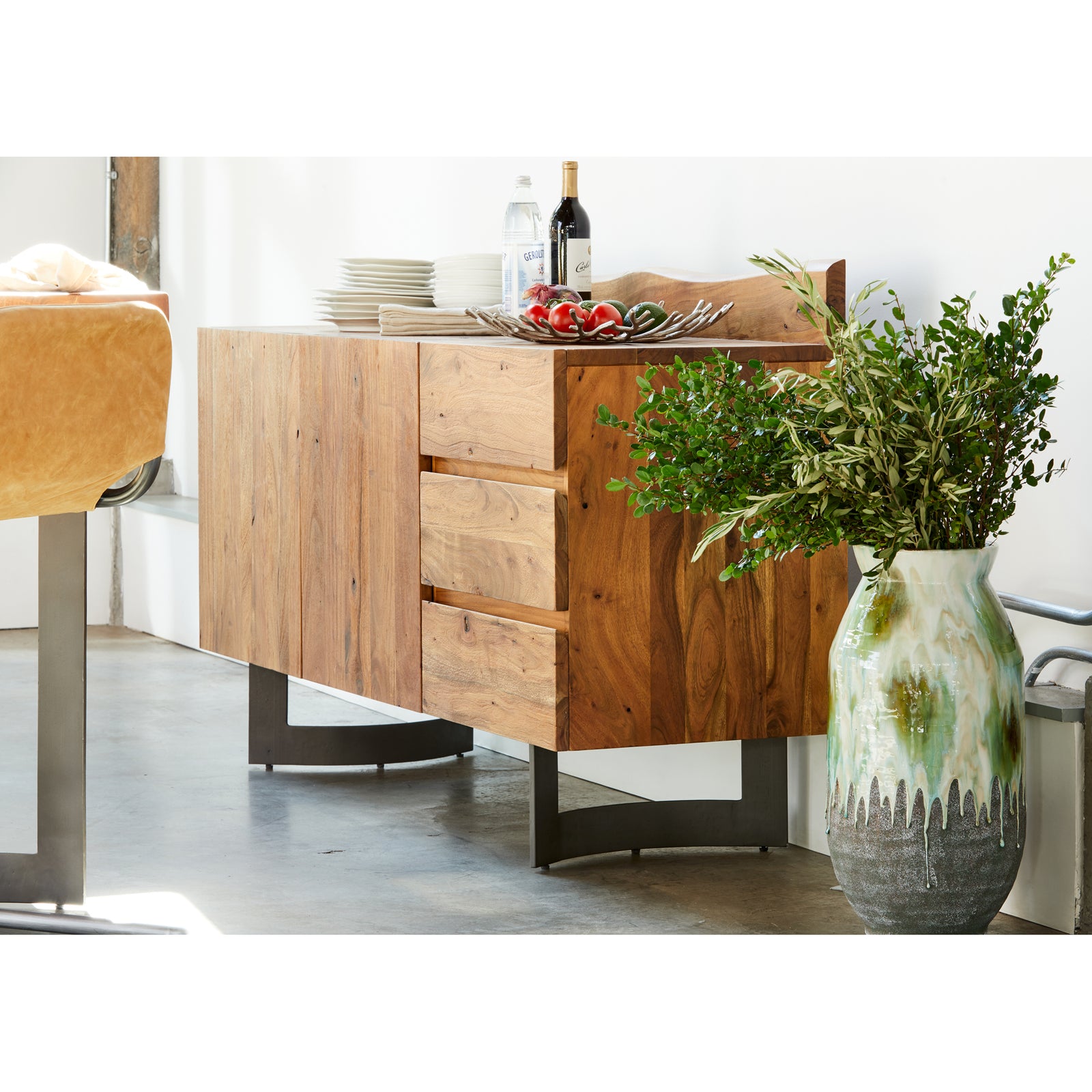 Moe's Home Collection - Bent Sideboard - VE-1040-03 | American Home Furniture